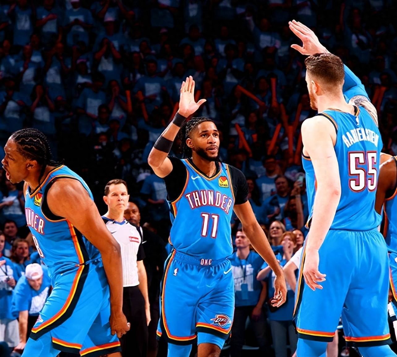 国际比赛日NBA季后赛焦点战，亚特兰大止住颓势，赛场秩序良好，临场指挥获称赞的简单介绍