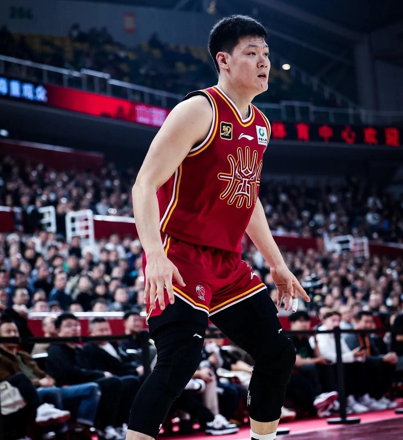 关于今晚北京首钢备战CBA季后赛；远射贴柱细节曝光；球迷炸锅；心理建设被强调的信息